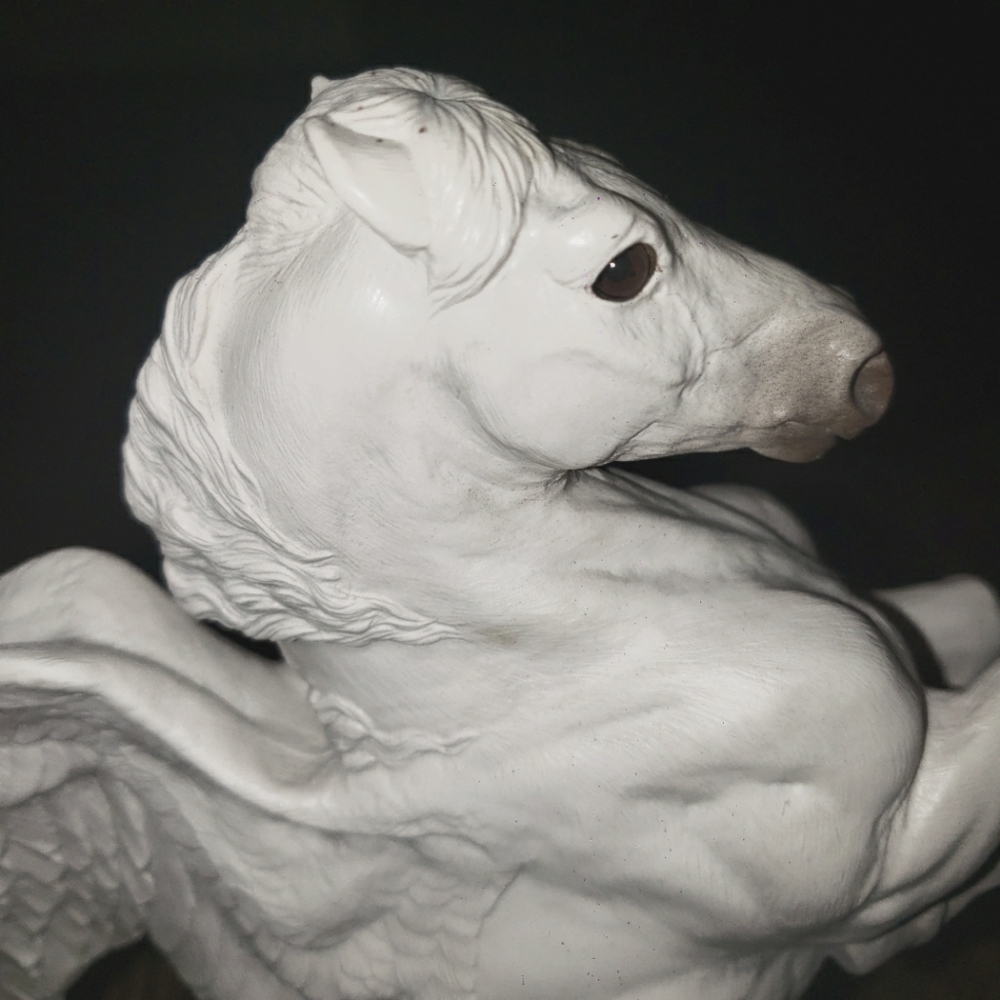 Windstone Editions RETIRED MALE WHITE Pegasus